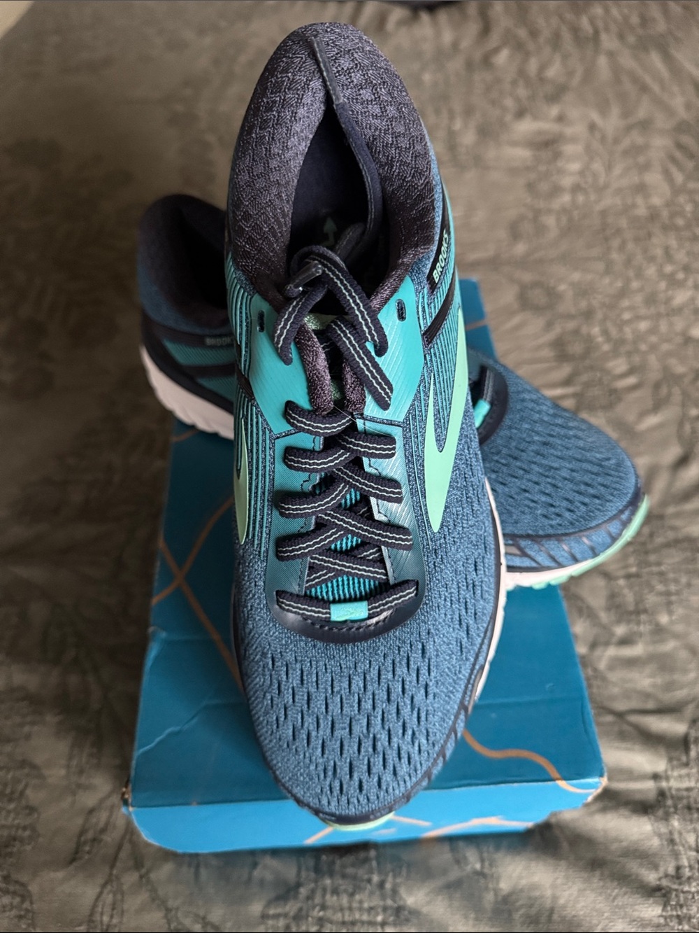 Brooks Women's Teal and Navy Running Shoes